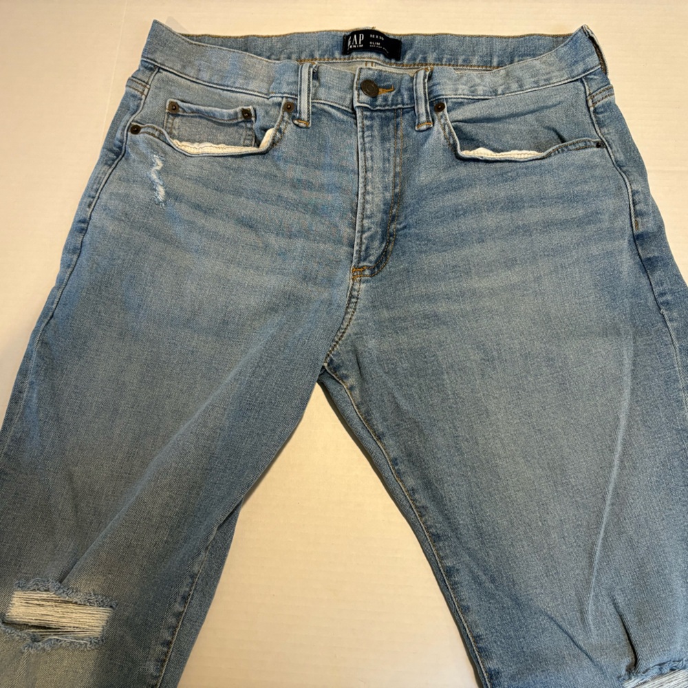 Mens Gap Slim Light wash Jeans Distressed 32x30